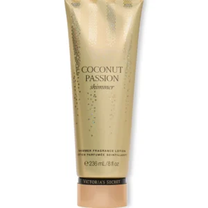 Vista frontal de la loción corporal Victoria's Secret Coconut Passion Shimmer de 236 ml sobre fondo blanco.
