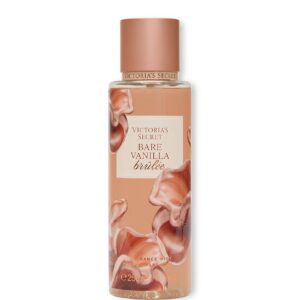 Botella de body mist Victoria's Secret Bare Vanilla Brûlée de 250 ml sobre fondo blanco.